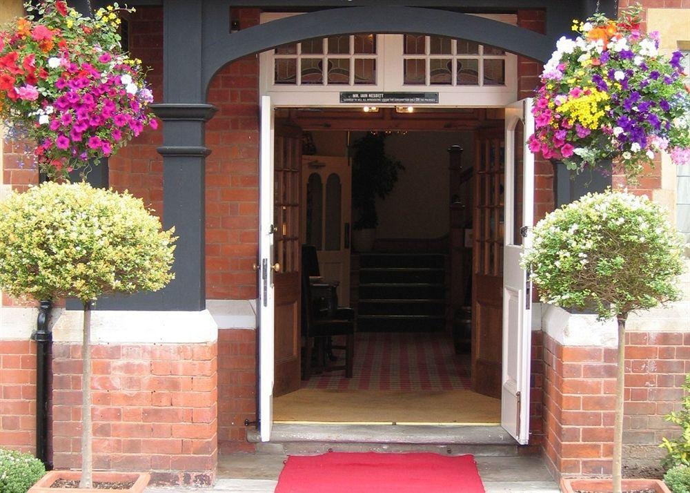 Colwall Park - Hotel, Bar & Restaurant Great Malvern Buitenkant foto